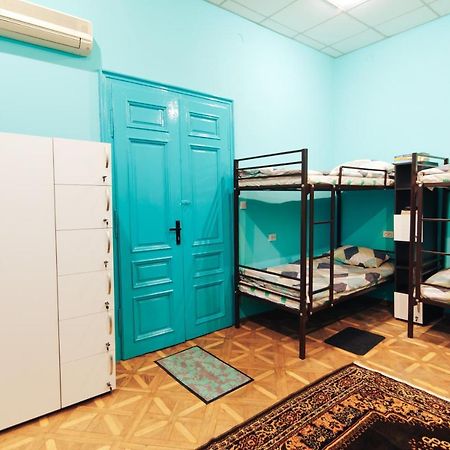 Hostel “Lime” Ivano-Frankivsk Exteriör bild