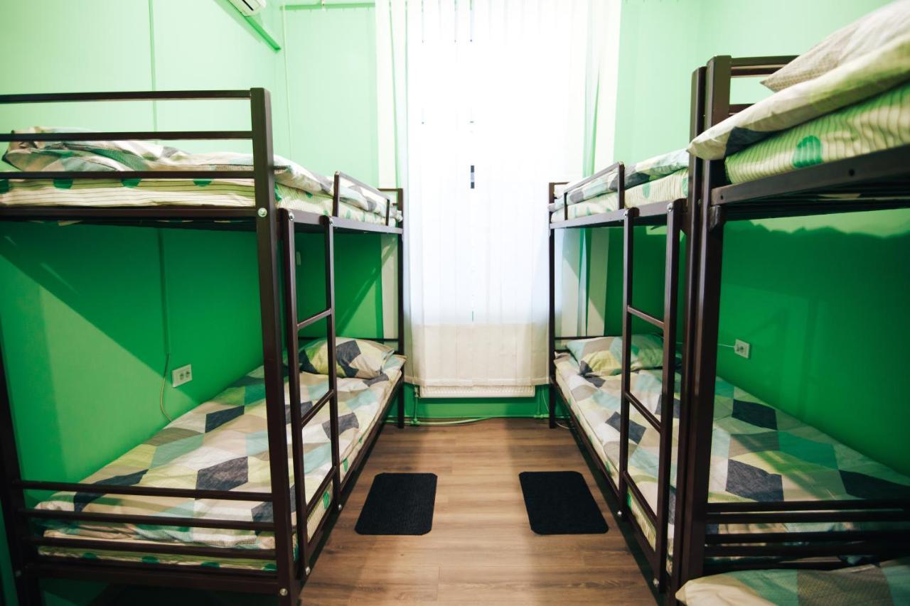 Hostel “Lime” Ivano-Frankivsk Exteriör bild